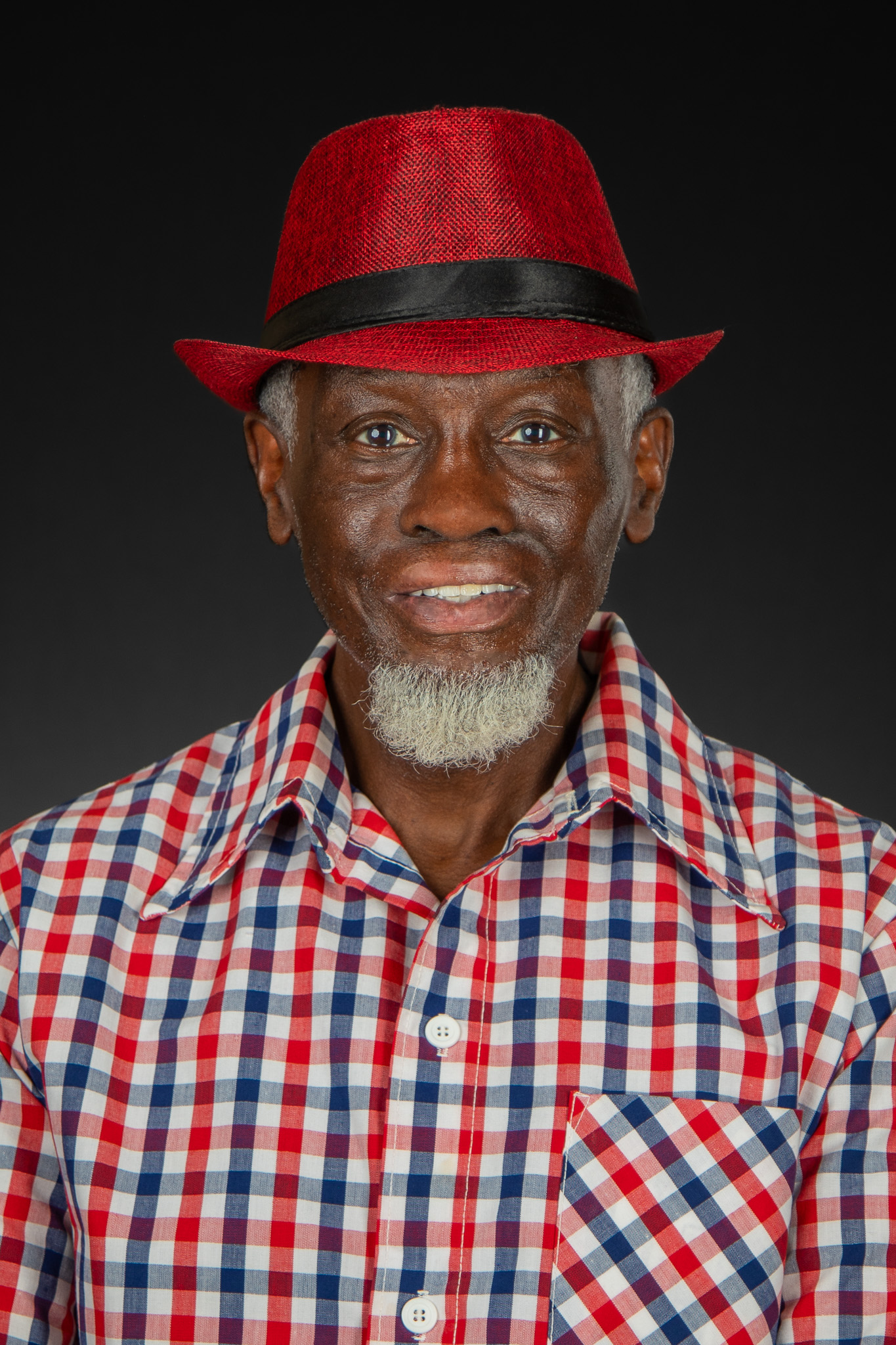 Howard Dukes Jr.